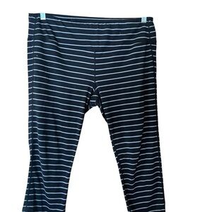 Athleta Striped Leggings in Black and White